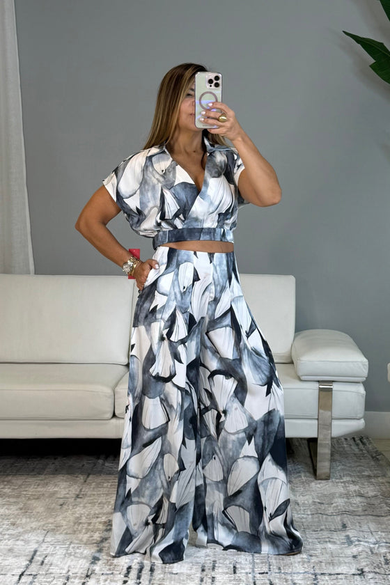 Victoria set